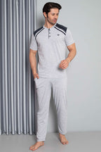 https://cdn.pazarium.com.tr/garnili-dugmeli-kisa-kol-erkek-pijama-takimi-gri-746104-18-B.jpg