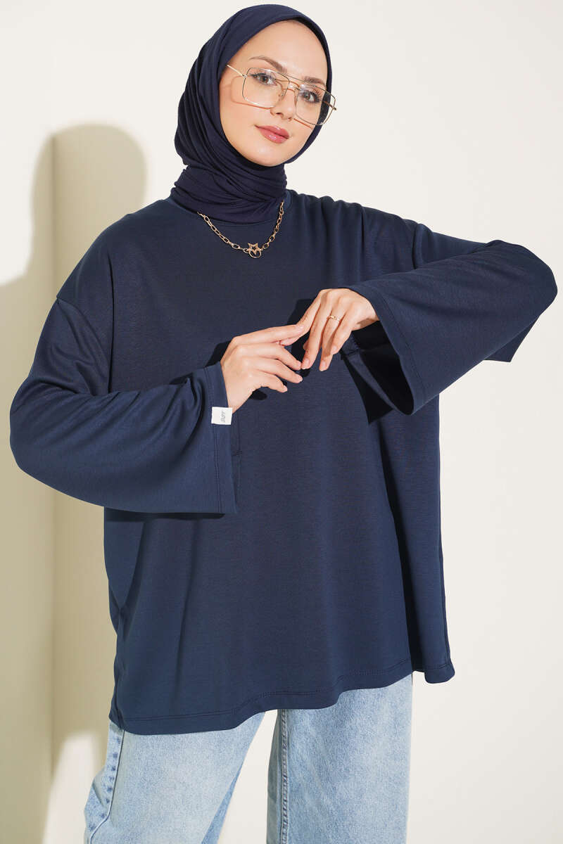 https://www.pazarium.com.tr/genis-kol-armali-loysa-tunik-lacivert-830558-20-B.jpg