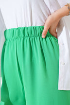 https://cdn.pazarium.com.tr/genis-paca-beli-lastikli-pantolon-benetton-531762-12-B.jpg