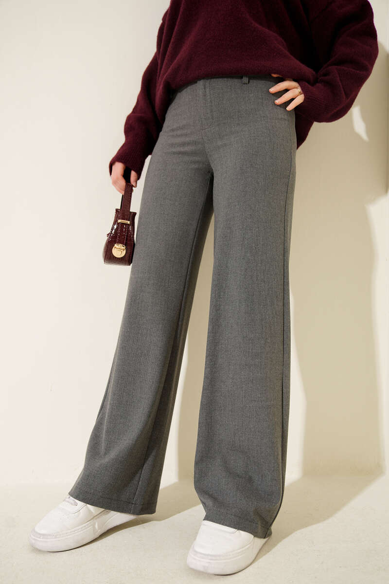 Wide Leg Buttoned Trousers