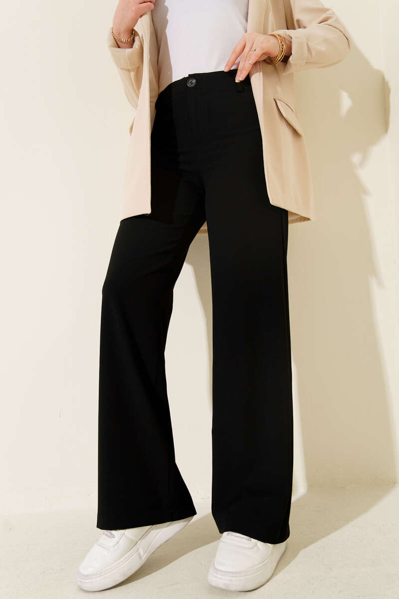 Wide Leg Buttoned Trousers
