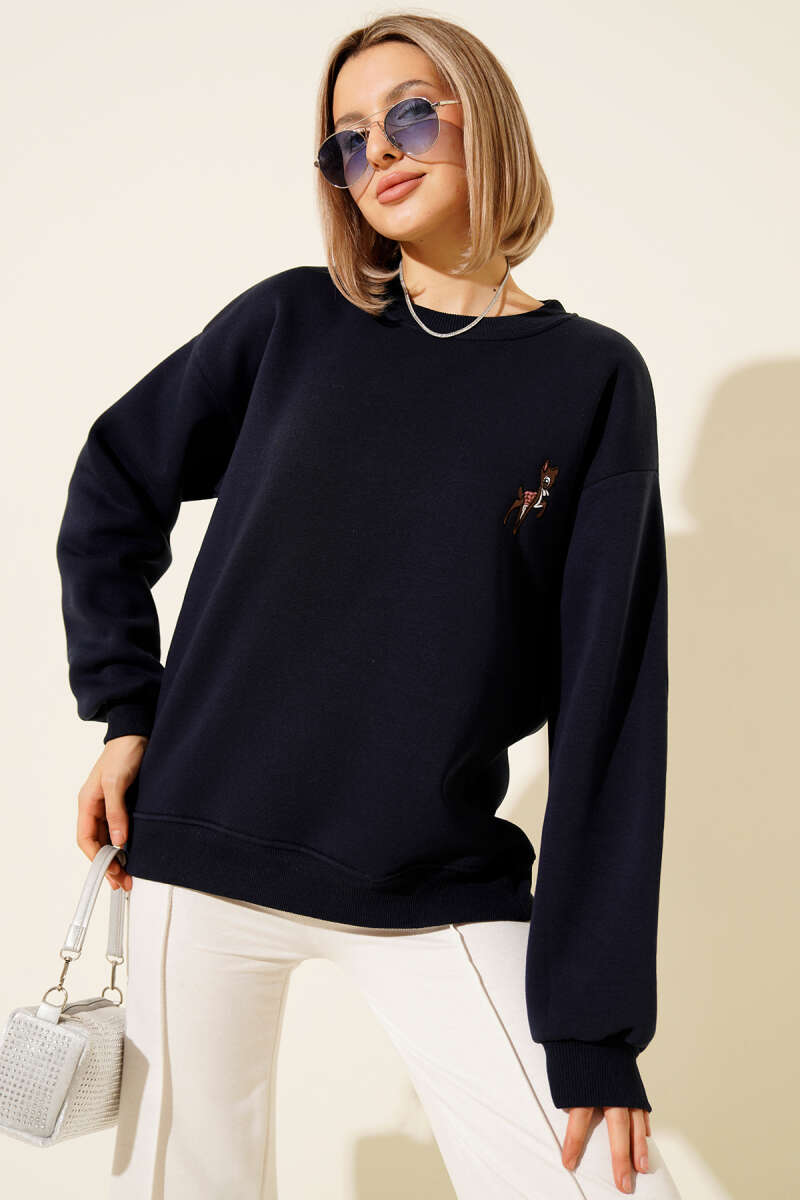 Geyik Nakışlı Sweatshirt