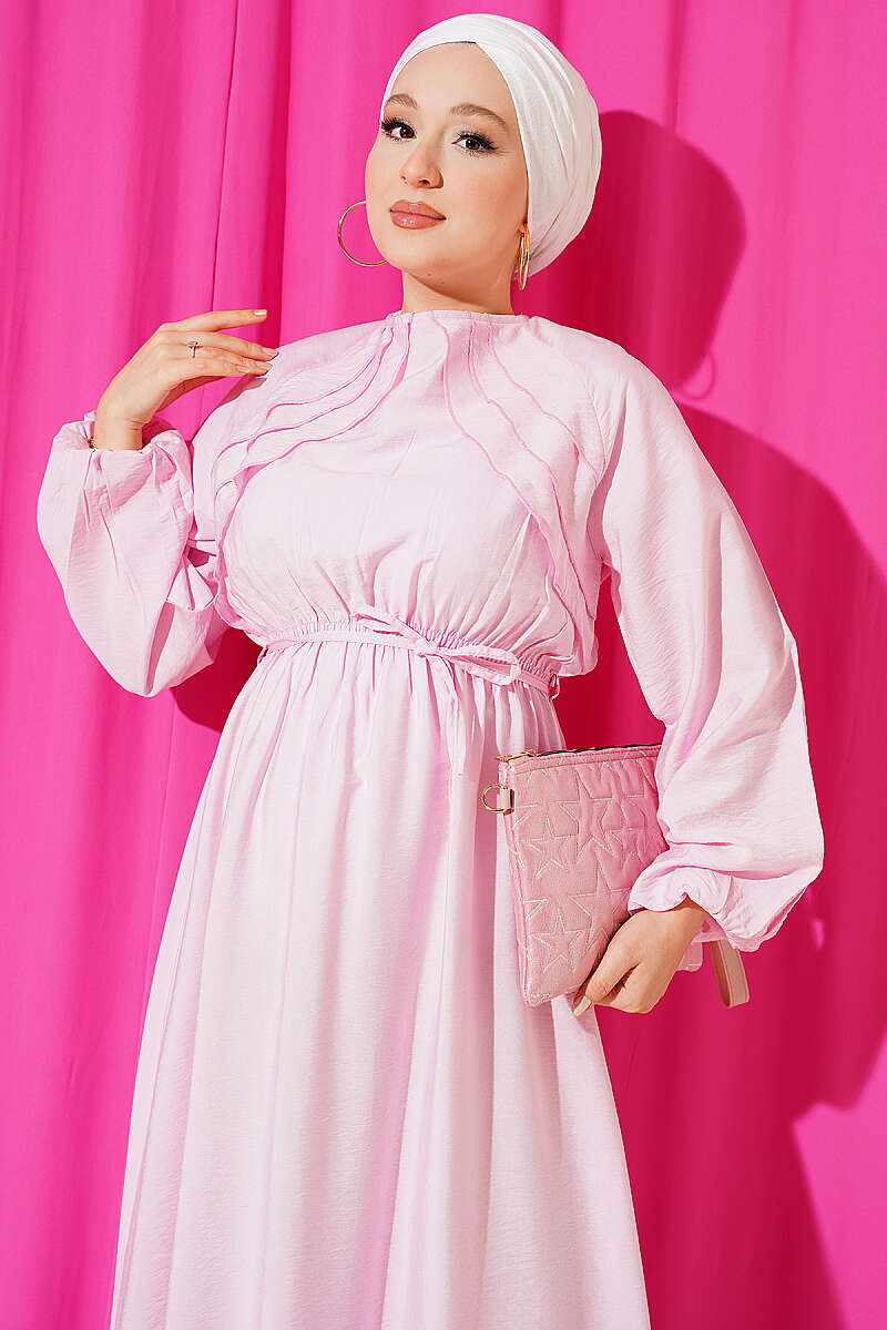 https://cdn.pazarium.com.tr/gogus-firfir-detayli-ip-kusakli-elbise-pembe-807615-19-B.jpg
