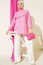 https://cdn.pazarium.com.tr/gold-aksesuarli-yan-baglamali-tunik-pembe-811484-20-B.jpg