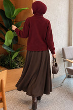 https://www.pazarium.com.tr/gold-dugme-detayli-triko-hirka-bordo-831285-20-B.jpg