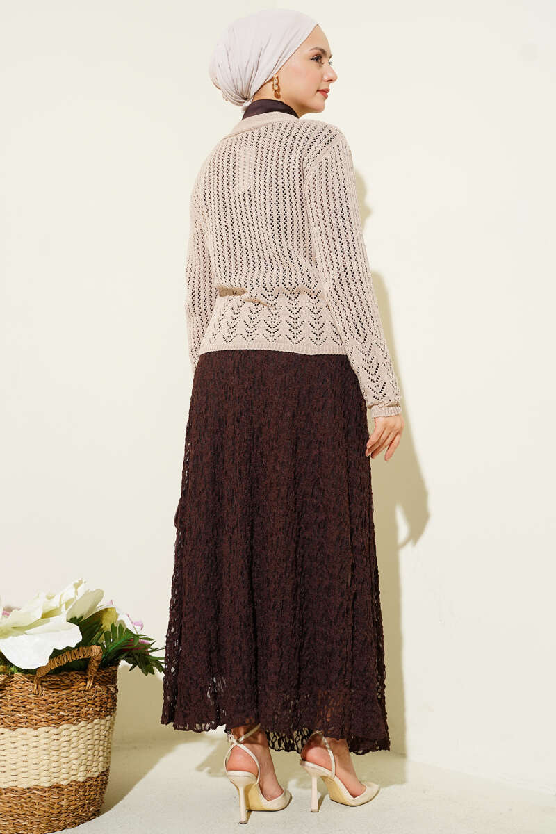 Gold Buttoned Openwork Short Knitted Cardigan
