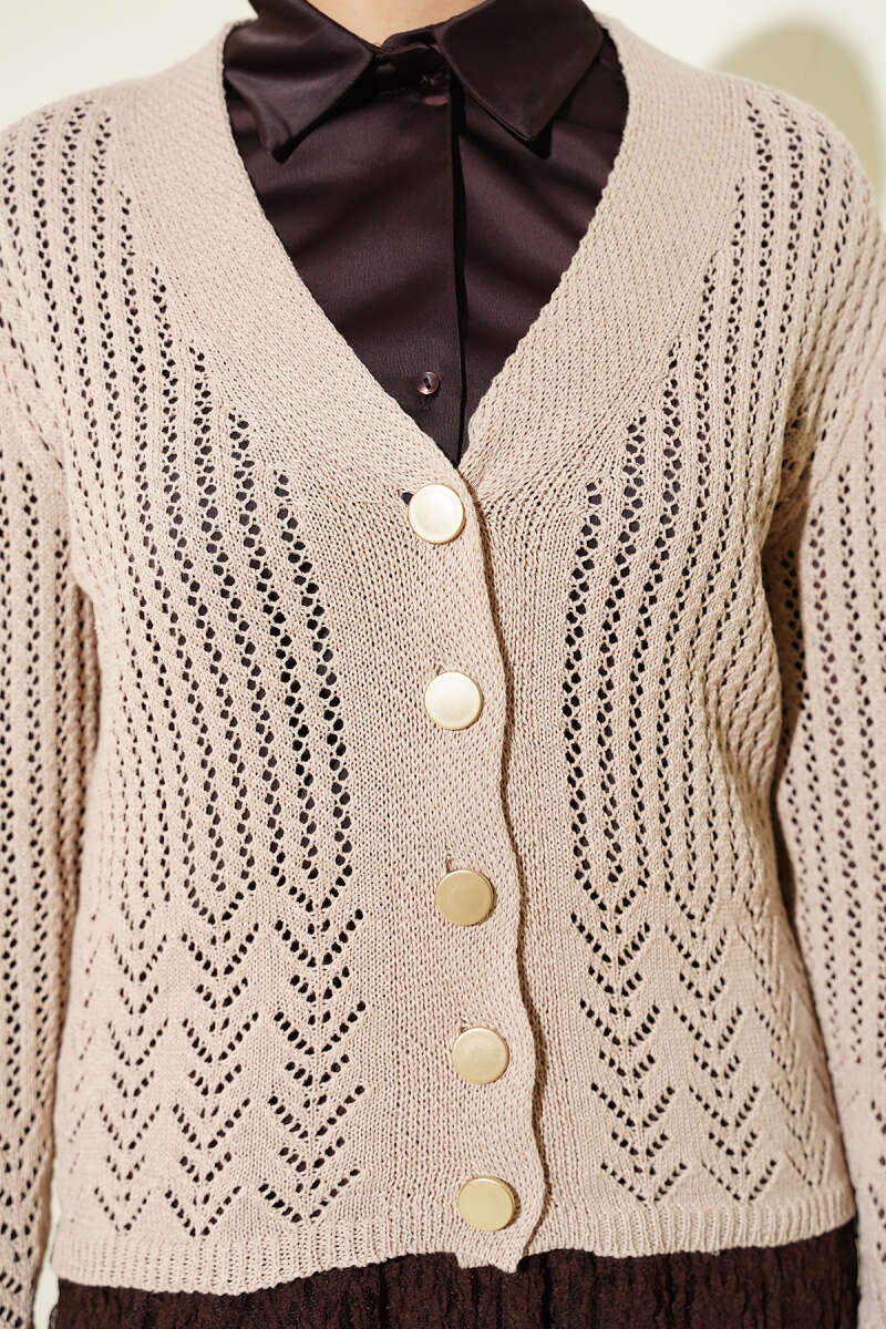 Gold Buttoned Openwork Short Knitted Cardigan
