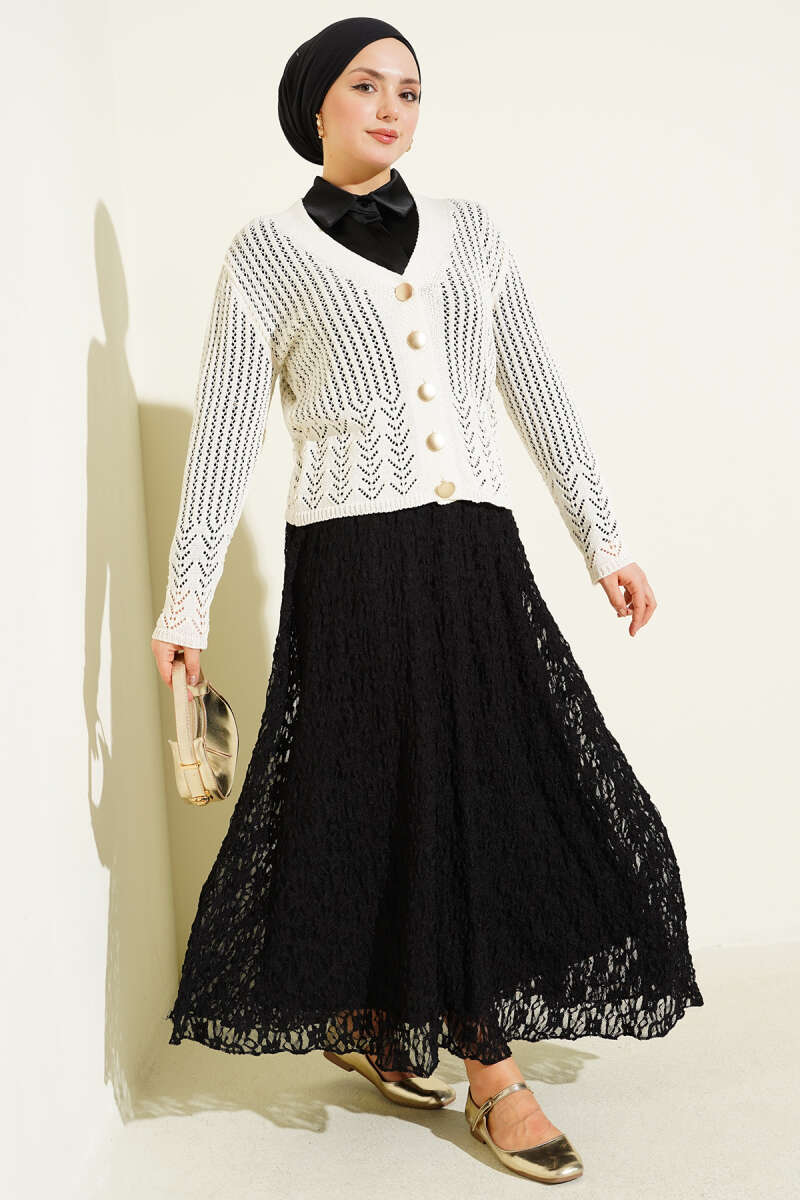 Gold Buttoned Openwork Short Knitted Cardigan
