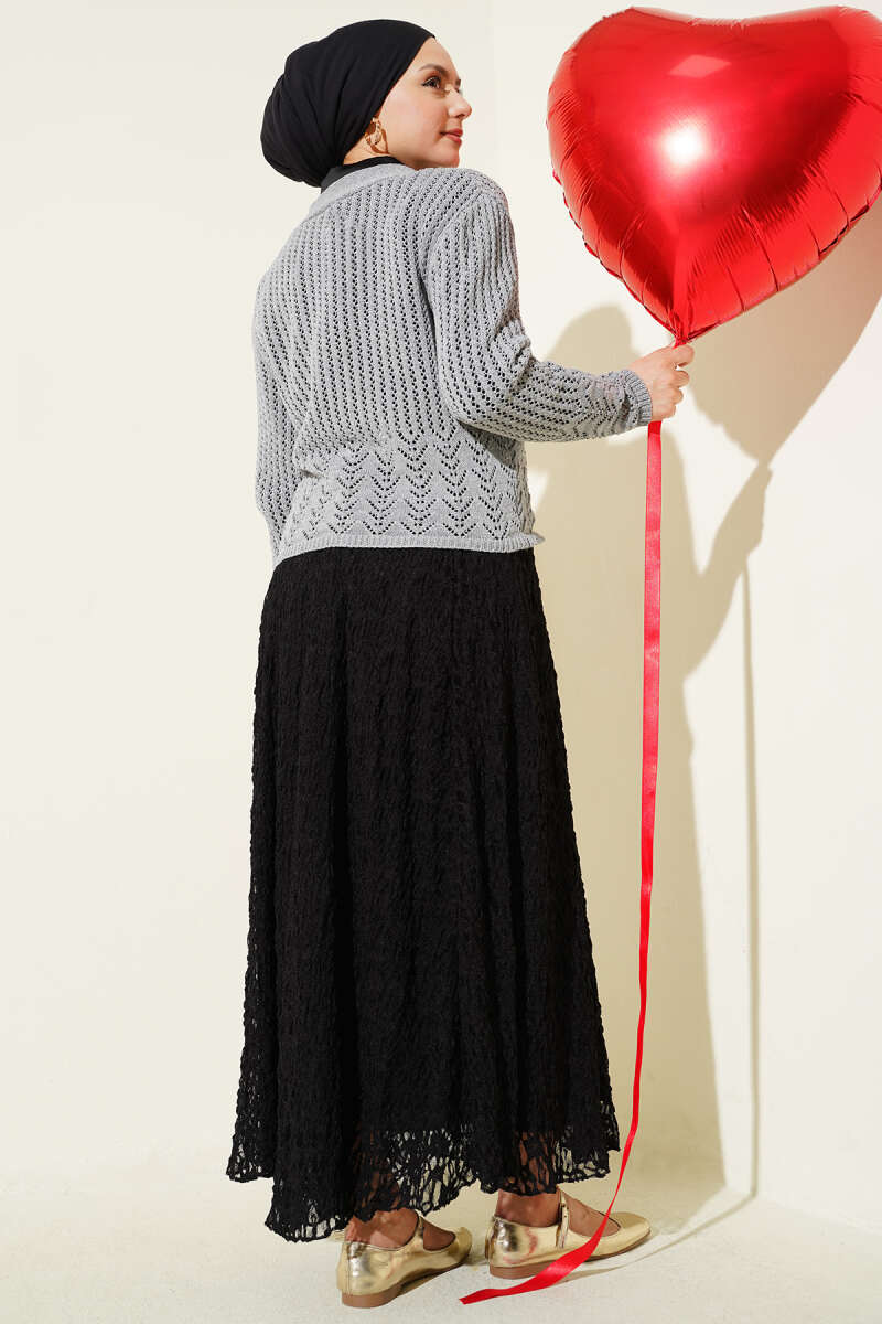 Gold Buttoned Openwork Short Knitted Cardigan