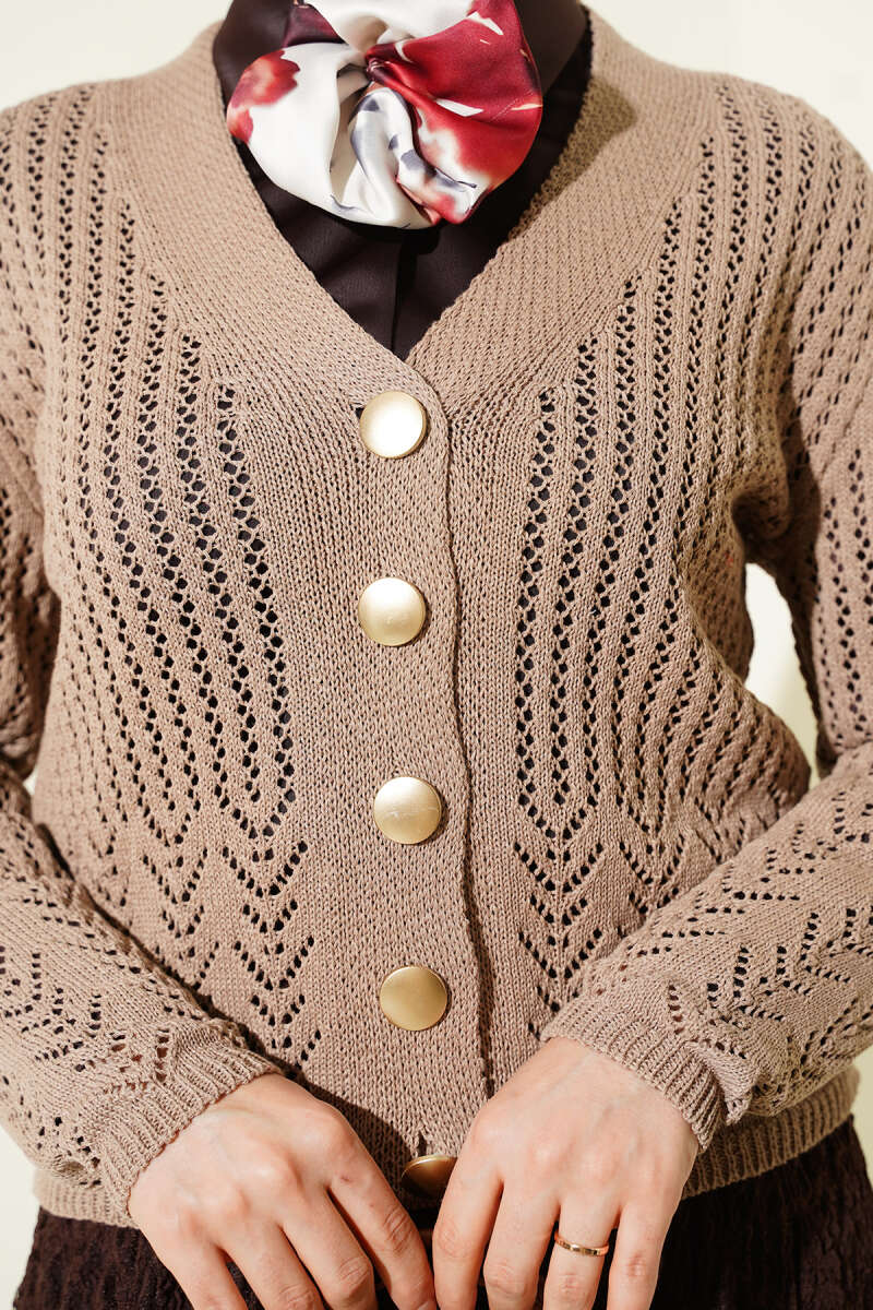 Gold Buttoned Openwork Short Knitted Cardigan