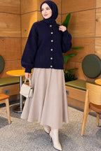 https://www.pazarium.com.tr/gold-dugmeli-ribanali-triko-hirka-lacivert-832688-20-B.jpg