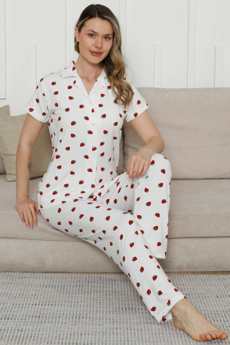 https://cdn.pazarium.com.tr/gomlek-yaka-cilekli-kisa-kol-pijama-takimi-beyaz-618230-14-B.jpg