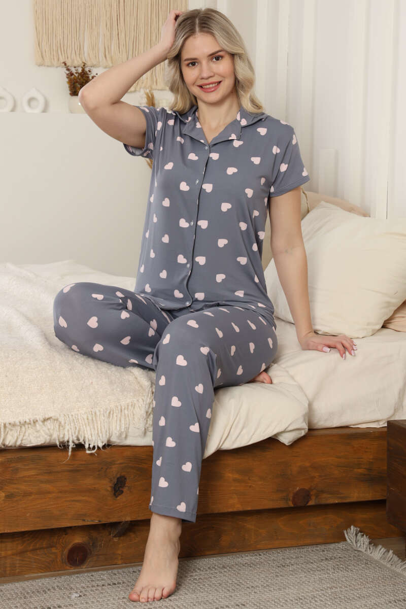 Gömlek Yaka Kalp Desenli Pijama Takımı Gri