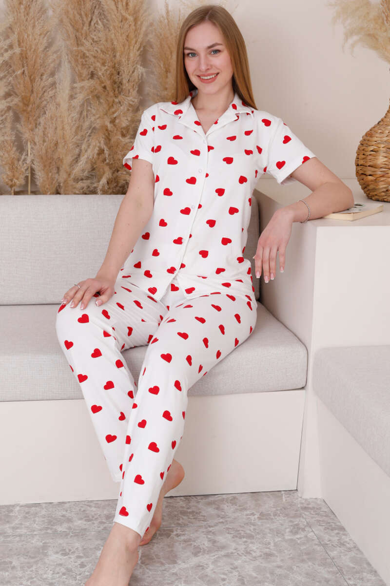 https://cdn.pazarium.com.tr/gomlek-yaka-kalpli-kisa-kol-pijama-takimi-beyaz-617789-14-B.jpg