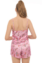 https://cdn.pazarium.com.tr/gul-desen-askili-saten-pijama-takimi-pembe-538362-12-B.jpg