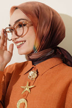 https://cdn.pazarium.com.tr/hologram-desenli-esarp-asorti-5-814049-20-B.jpg