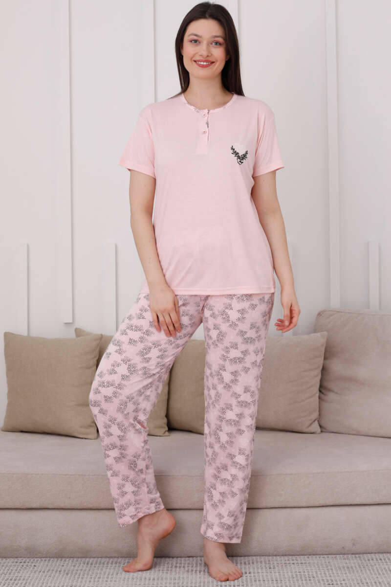https://cdn.pazarium.com.tr/iki-dugmeli-desenli-viskon-pijama-takimi-yavru-agzi-610292-14-B.jpg