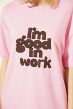 https://cdn.pazarium.com.tr/im-good-in-work-nakisli-t-shirt-pembe-745805-18-B.jpg