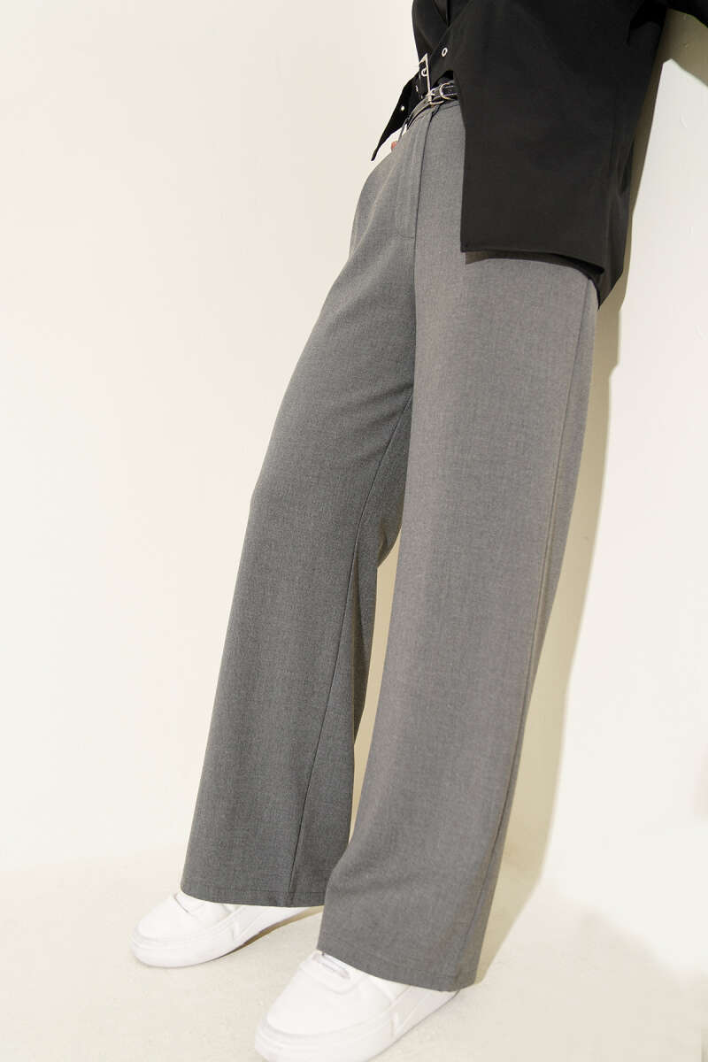 Pleated Fabric Pants with Thin Belt