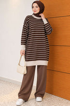 https://cdn.pazarium.com.tr/ince-yatay-cizgili-merserize-tunik-kahve-842481-20-B.jpg