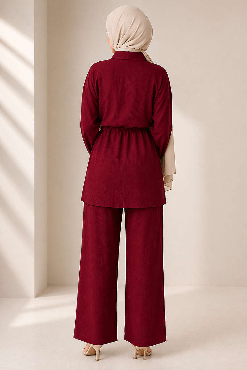 https://cdn.pazarium.com.tr/inci-cicekli-gizli-dugmeli-ikili-takim-bordo-804437-19-B.jpg