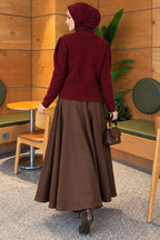 https://www.pazarium.com.tr/inci-dugme-detayli-triko-hirka-bordo-831979-20-B.jpg