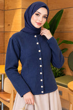 https://www.pazarium.com.tr/inci-dugme-detayli-triko-hirka-indigo-831996-20-B.jpg