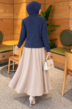 https://www.pazarium.com.tr/inci-dugme-detayli-triko-hirka-indigo-831999-20-B.jpg