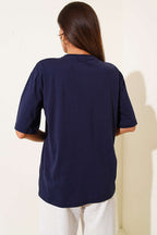 https://cdn.pazarium.com.tr/inci-fiyonk-tasli-t-shirt-lacivert-783529-19-B.jpg