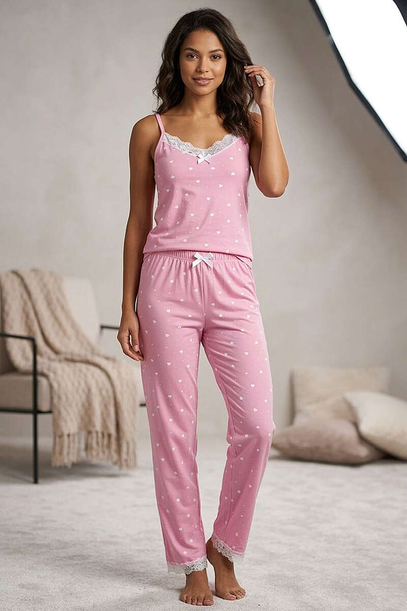 https://cdn.pazarium.com.tr/ip-askili-kalp-baskili-sort-pijama-takim-pembe-764797-18-B.jpg