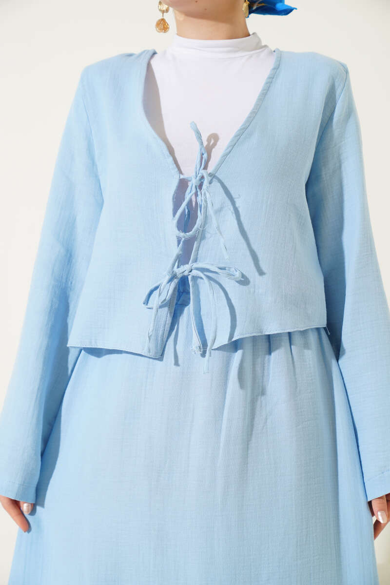 https://cdn.pazarium.com.tr/ip-bagcik-kimono-etekli-ikili-takim-mavi-659798-15-B.jpg