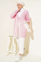 https://cdn.pazarium.com.tr/ip-baglamali-desenli-triko-hirka-pembe-608133-14-B.jpg