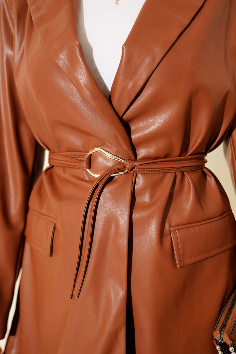 https://cdn.pazarium.com.tr/ip-kusakli-kruvaze-yaka-deri-ceket-taba-713292-17-B.jpg