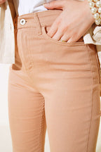 https://cdn.pazarium.com.tr/ispanyol-paca-yuksek-bel-camel-jean-pantolon-399487-92-B.jpg