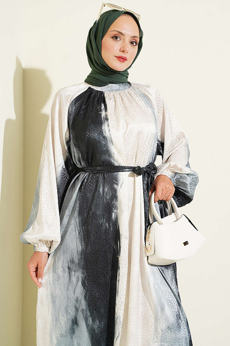 https://cdn.pazarium.com.tr/jakar-desenli-reglan-kol-elbise-zumrut-816094-20-B.jpg