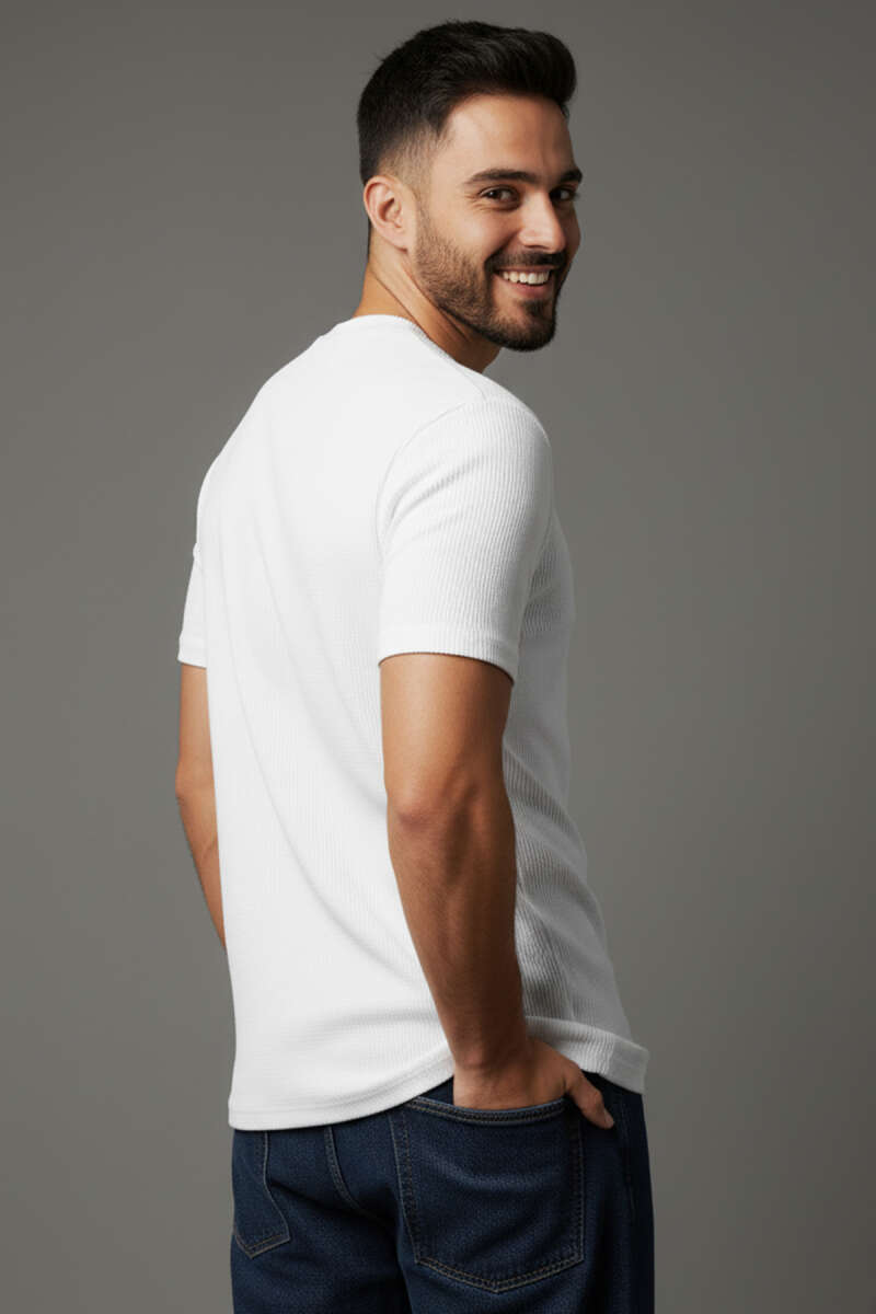 https://cdn.pazarium.com.tr/jakarli-fitilli-erkek-t-shirt-beyaz-751972-18-B.jpg
