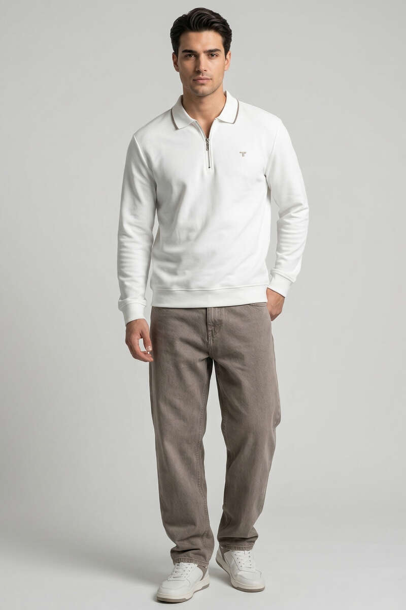 https://cdn.pazarium.com.tr/jakarli-polo-yaka-fermuarli-erkek-sweatshirt-beyaz-756524-18-B.jpg
