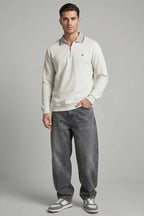 https://cdn.pazarium.com.tr/jakarli-polo-yaka-fermuarli-erkek-sweatshirt-gri-756532-18-B.jpg