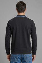 https://cdn.pazarium.com.tr/jakarli-polo-yaka-fermuarli-erkek-sweatshirt-siyah-758154-18-B.jpg