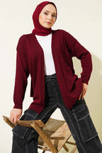 https://cdn.pazarium.com.tr/kabartma-desenli-basic-triko-hirka-bordo-796582-19-B.jpg