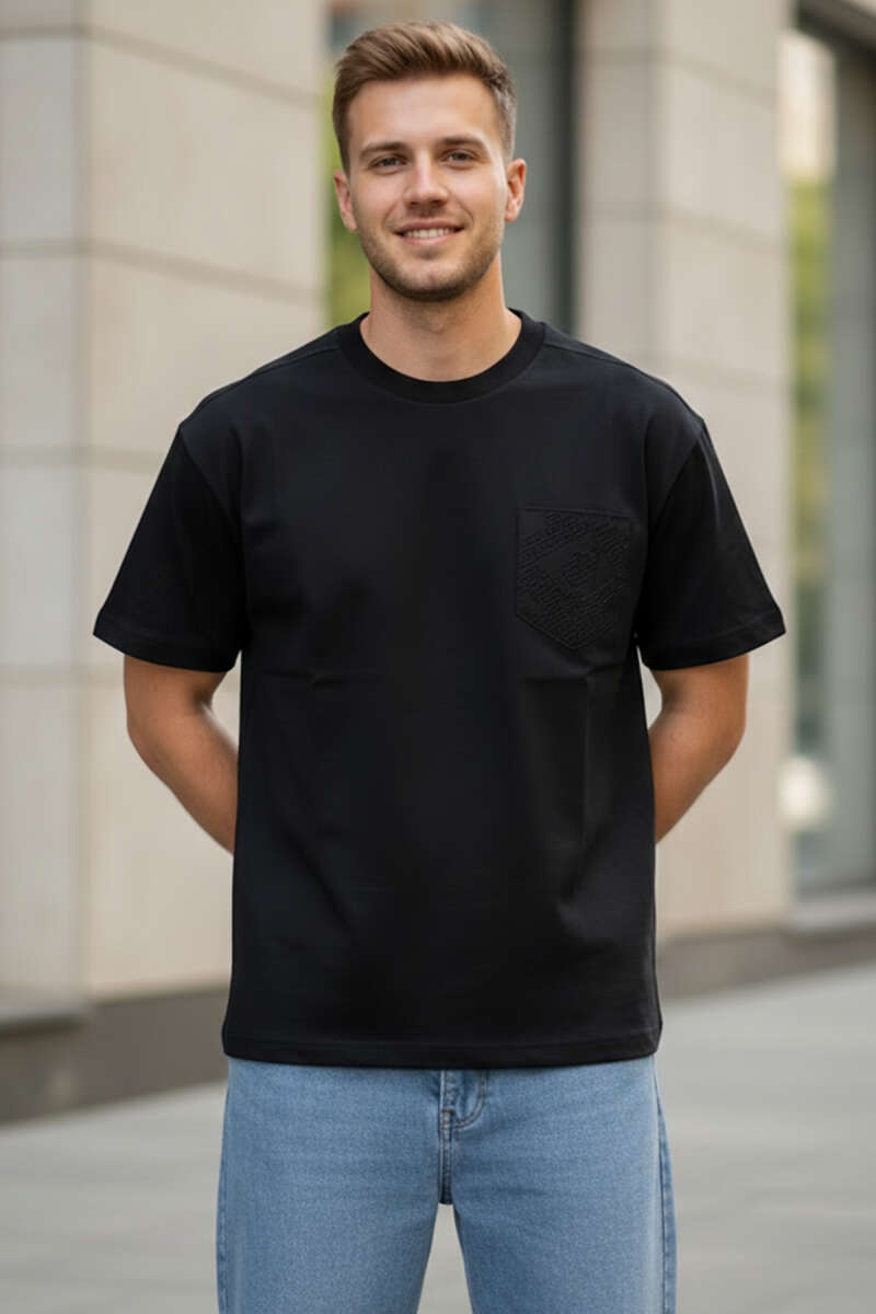 https://cdn.pazarium.com.tr/kabartma-desenli-erkek-t-shirt-siyah-744263-18-B.jpg