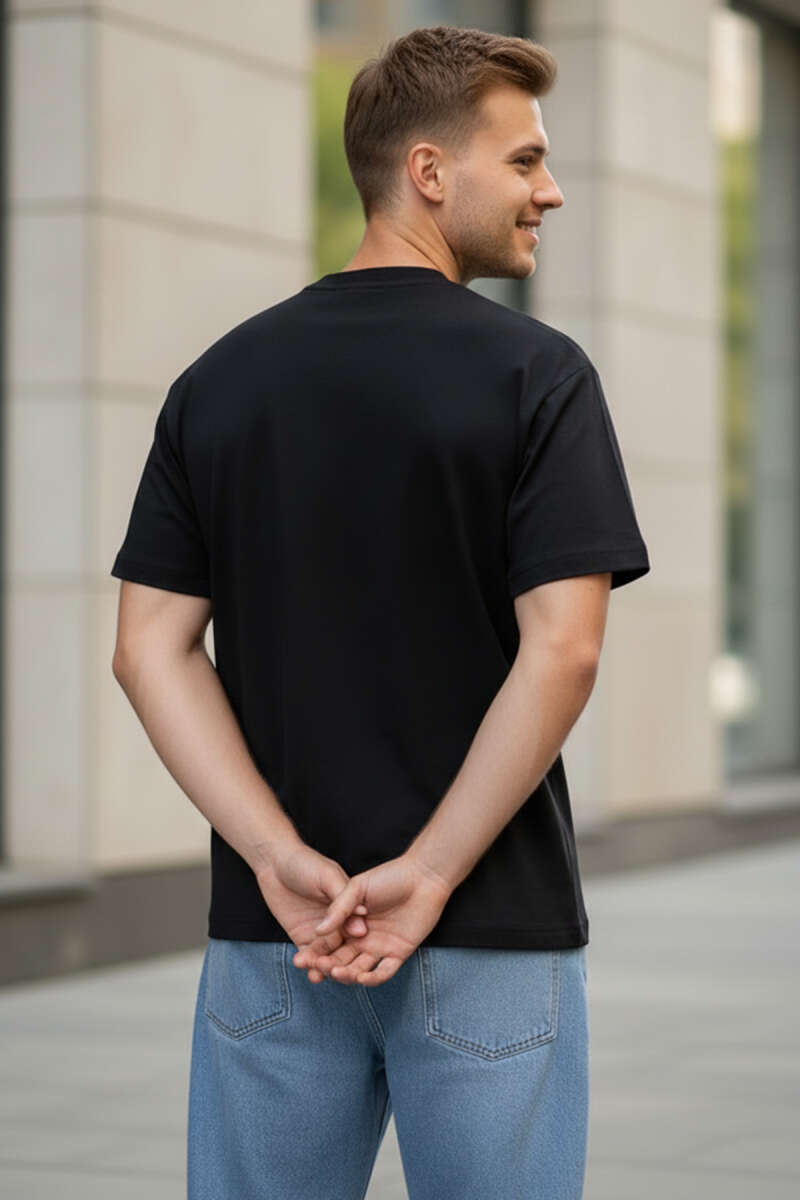 https://cdn.pazarium.com.tr/kabartma-desenli-erkek-t-shirt-siyah-744265-18-B.jpg