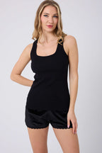 https://cdn.pazarium.com.tr/kadife-sortlu-pijama-takimi-siyah-582509-13-B.jpg