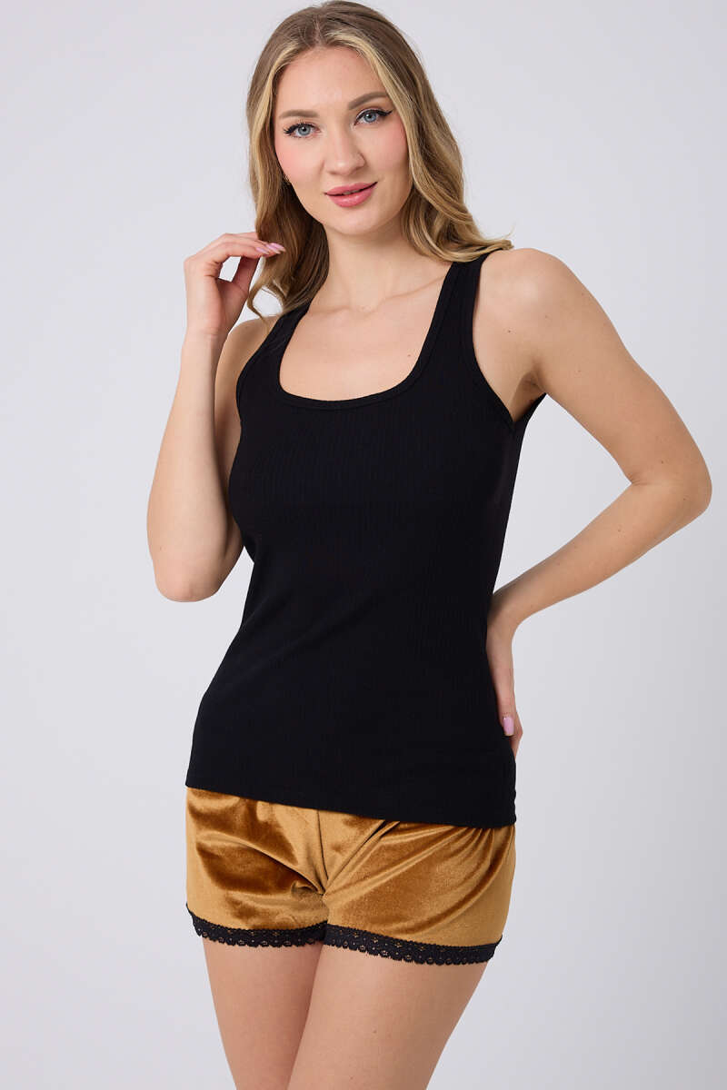 https://cdn.pazarium.com.tr/kadife-sortlu-pijama-takimi-siyah-hardal-582506-13-B.jpg