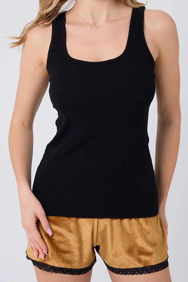 https://cdn.pazarium.com.tr/kadife-sortlu-pijama-takimi-siyah-hardal-582508-13-B.jpg