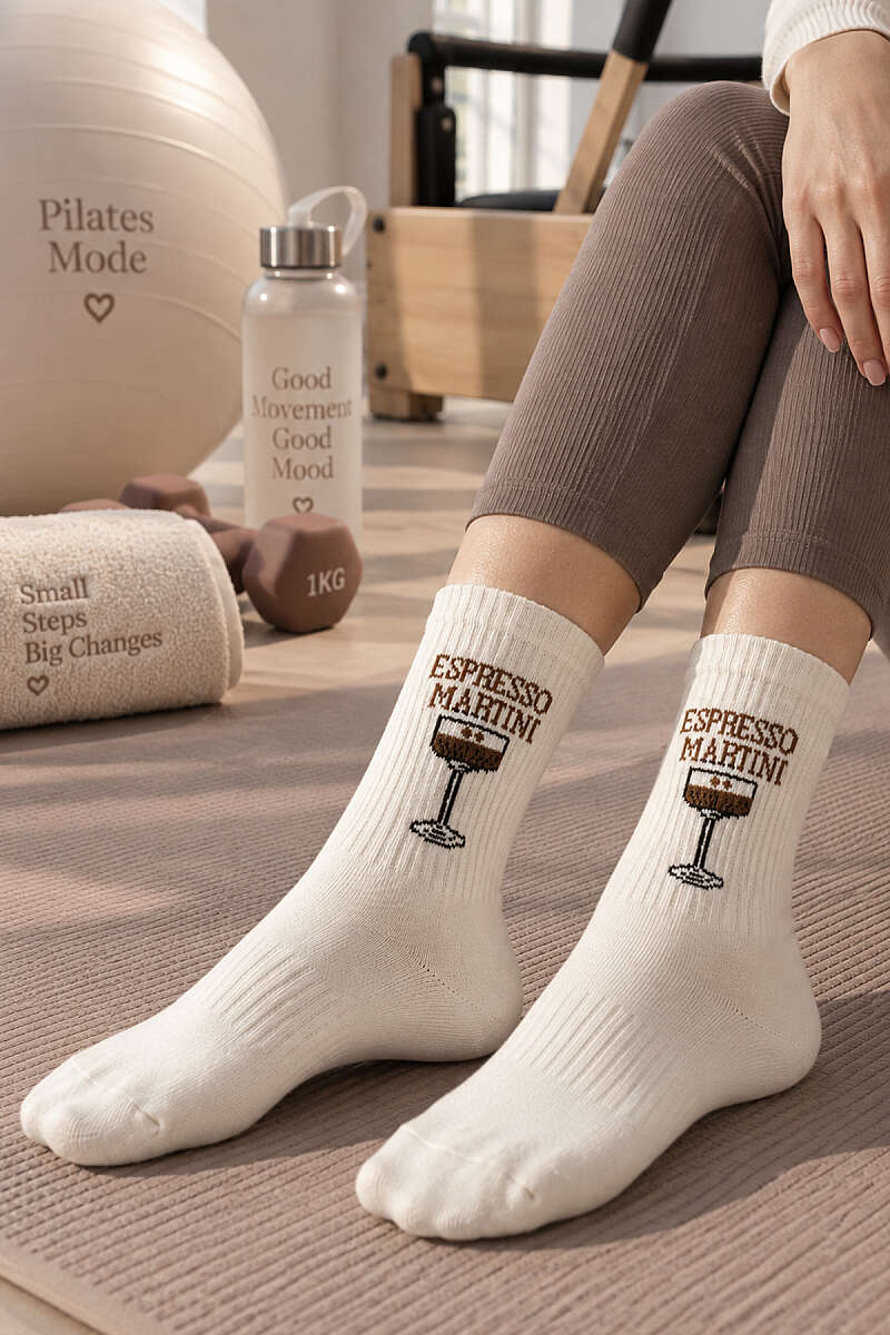 https://cdn.pazarium.com.tr/kadin-desenli-pilates-soket-corap-asorti-3-818805-20-B.jpg