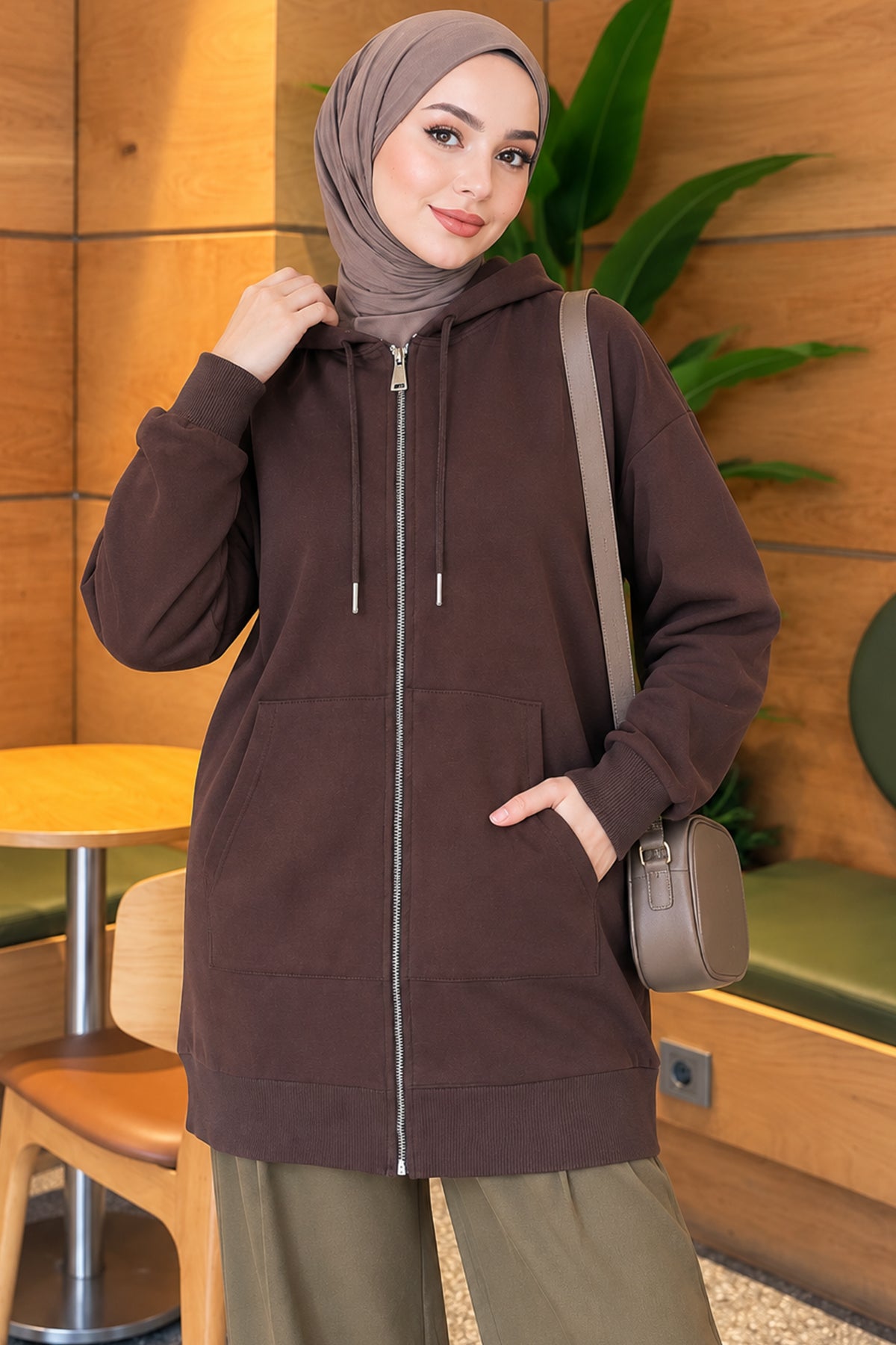 Hooded Loose Zip-Up Cardigan Brown