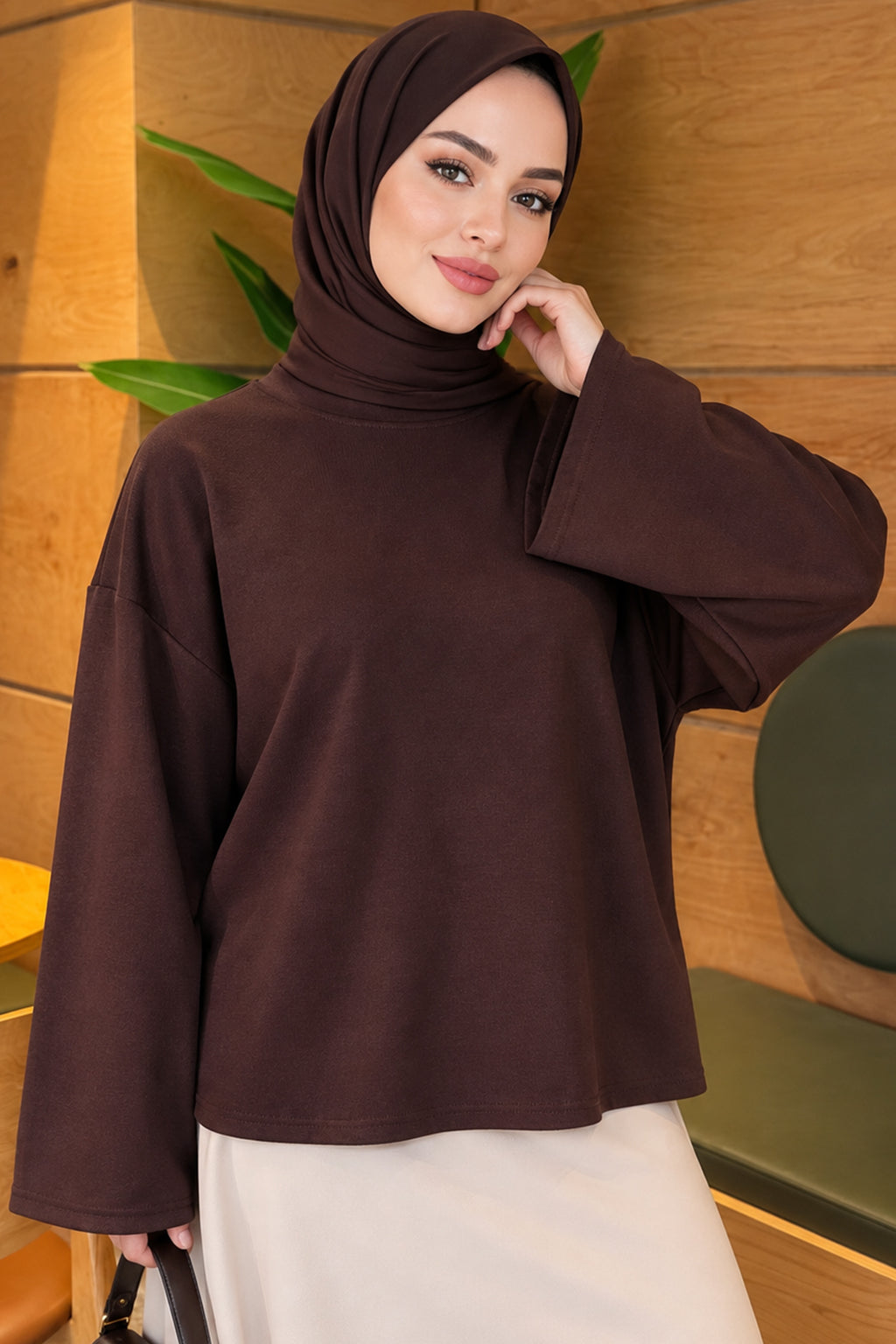 Basic Rundhalsbluse Braun