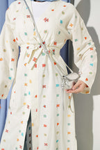 https://cdn.pazarium.com.tr/kalp-desenli-keten-kimono-bej-815085-20-B.jpg