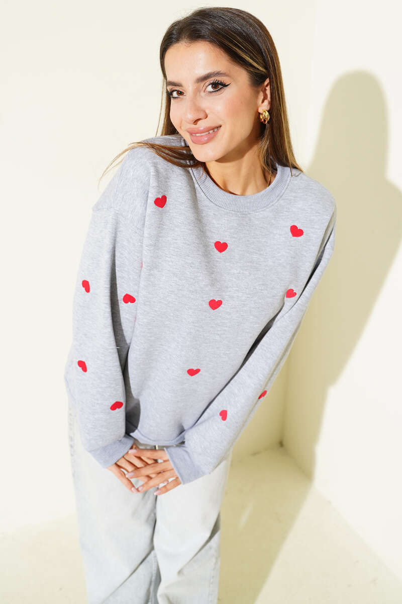 Kalp Nakış Detaylı Sweatshirt